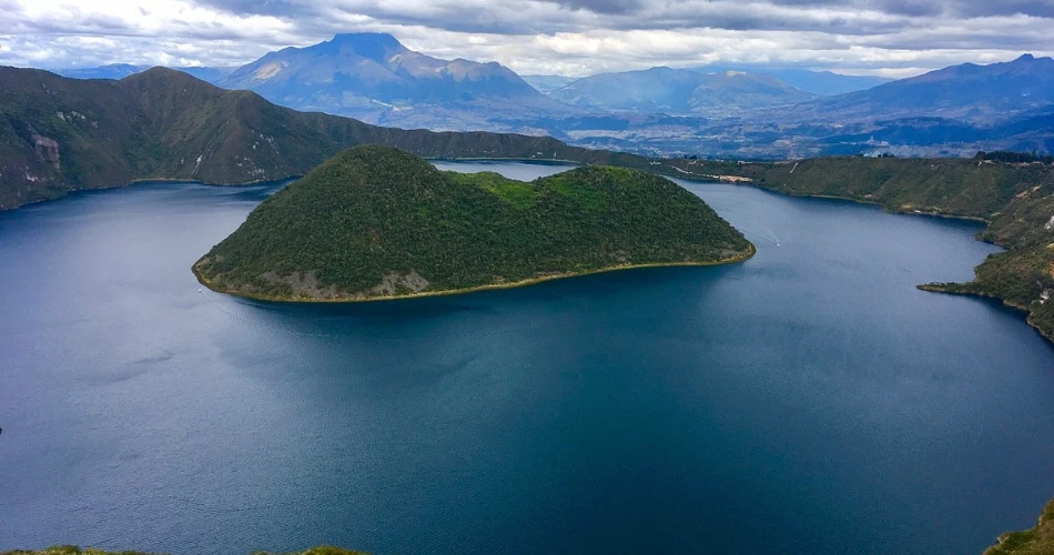 Cotacachi Luxury Stay: Boutique Elegance in Ecuador’s Andean Highlands
